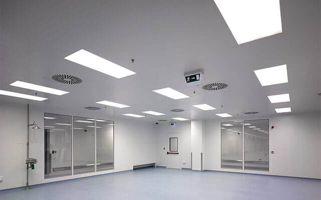 https://www.solite-europe.com/wp-content/uploads/2023/05/cleanroom-02.jpg